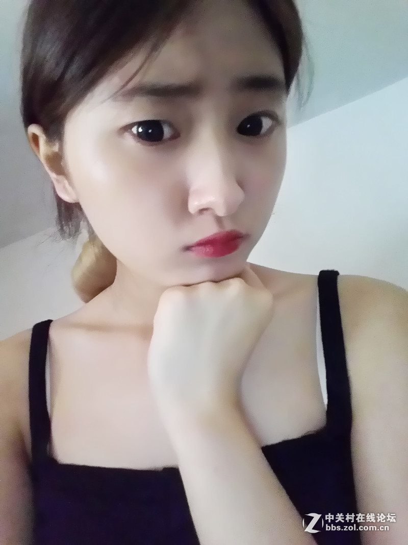 ＃够优秀，才主流＃调皮的妹纸爱自拍  朵唯A6以简取胜