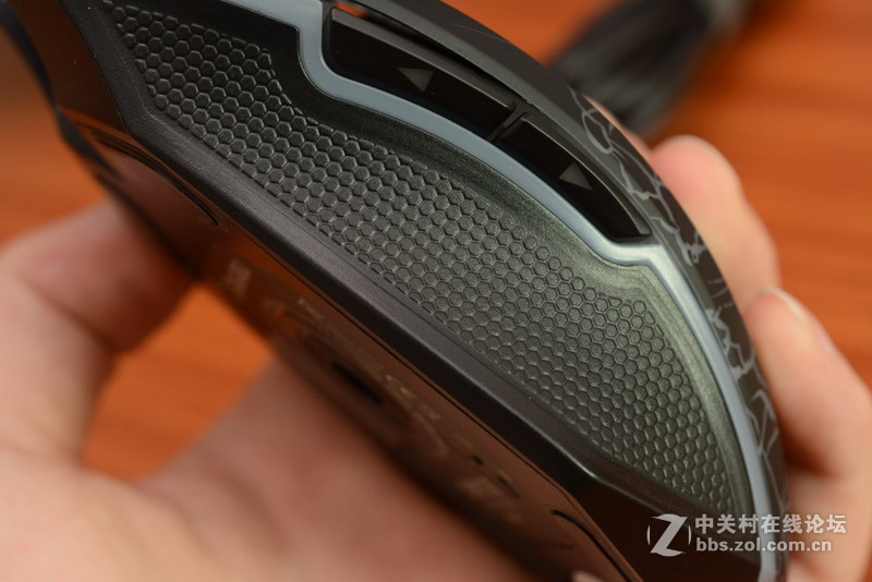 整体提升不小，牧马人三代EM915开箱简评