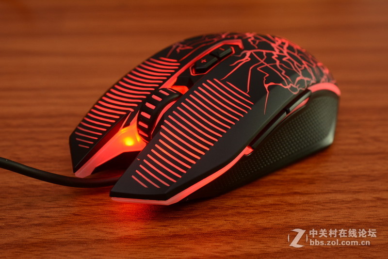 整体提升不小，牧马人三代EM915开箱简评