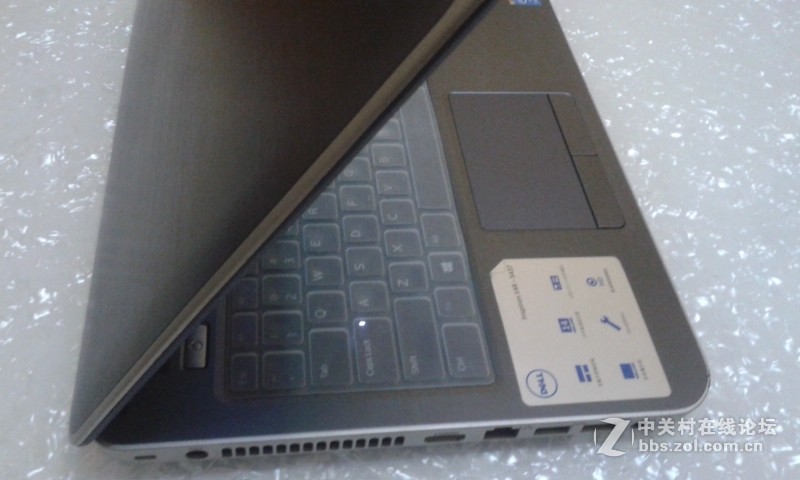 四卖了-------------代I7, 这台玩大游戏也不错的，SRS音响戴尔5437