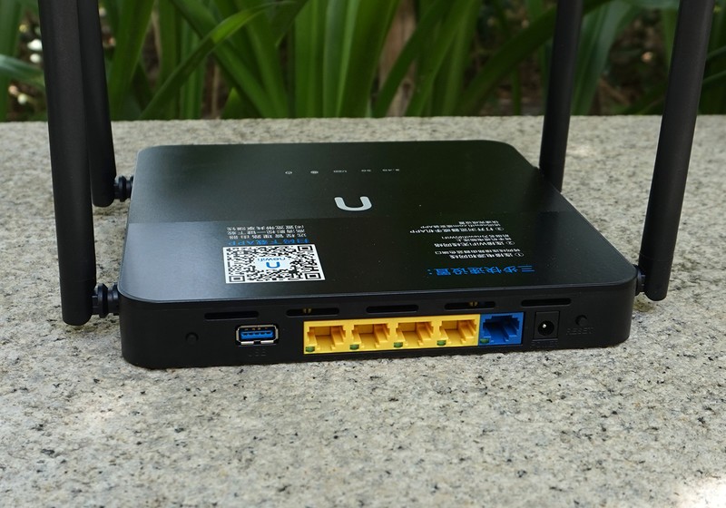 打造自己的家庭私有云，newifi3智能路由器评测