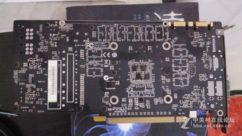 卖点显卡。给单位工人配的值班福利机上的。总用不上就直接出了