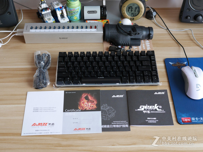 黑爵（Ajazz）极客AK33 RGB版黑轴背光机械键盘开箱体验【附背光模式视频】