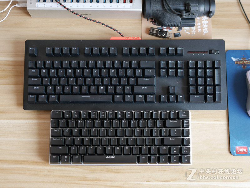 黑爵（Ajazz）极客AK33 RGB版黑轴背光机械键盘开箱体验【附背光模式视频】