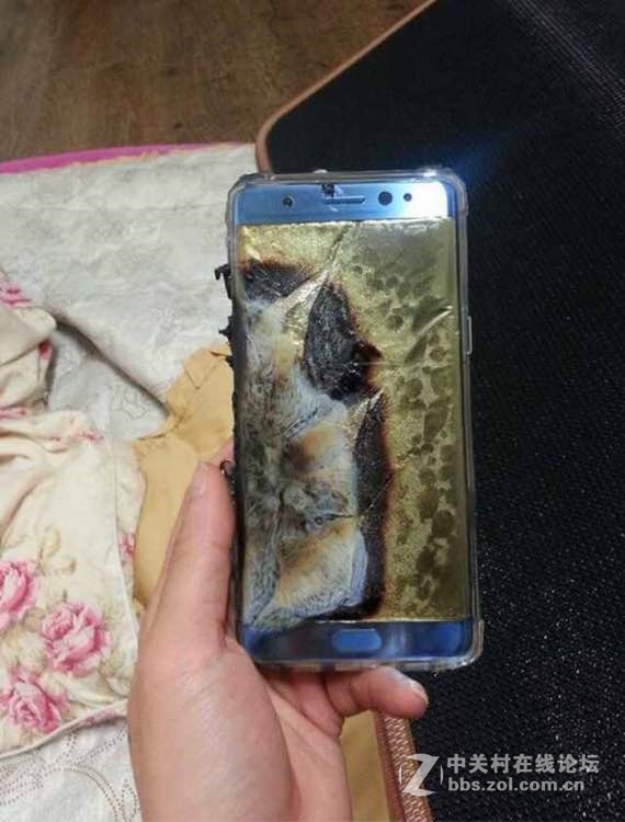 #约稿# 星空体育平台Note 7推迟出货，原因是充电爆炸需进一步测试
