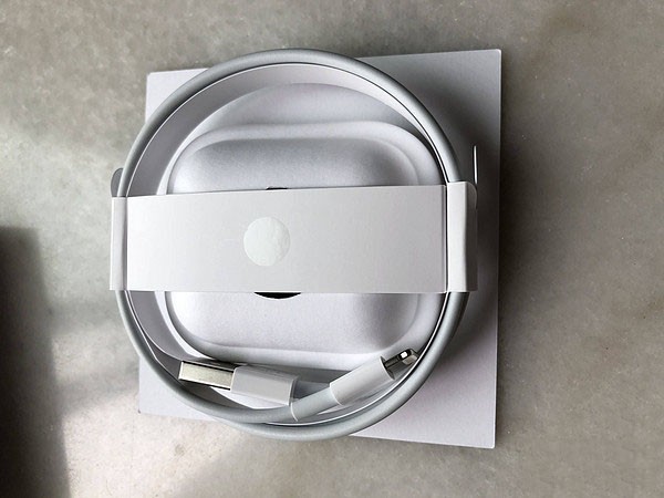 Apple 苹果 Airpods 无线耳机 开箱简评