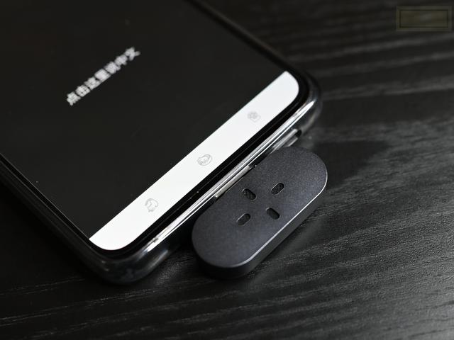 小巧易用的同声翻译助手，拥有四麦克风阵列的Zero翻译机体验