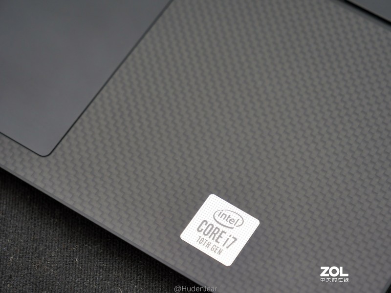 创作工具：DELL XPS17-9700, MacBook Pro 16体验对比