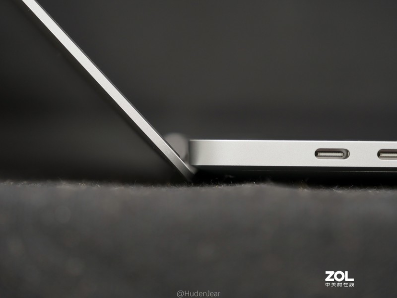 创作工具：DELL XPS17-9700, MacBook Pro 16体验对比