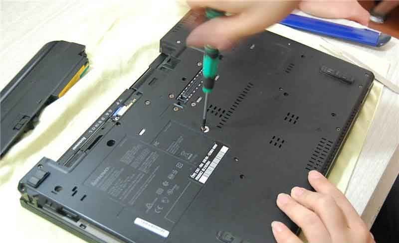 老师傅手把手教你，笔记本电脑拆机清灰图解教程，你不试试？