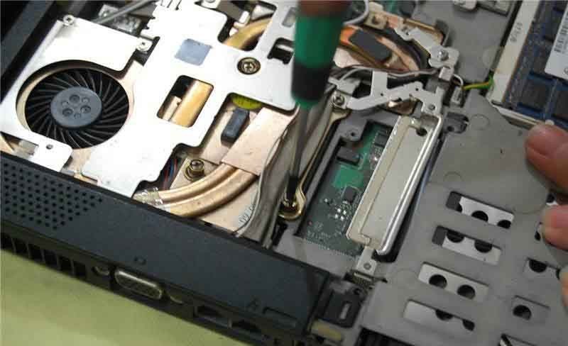 老师傅手把手教你，笔记本电脑拆机清灰图解教程，你不试试？