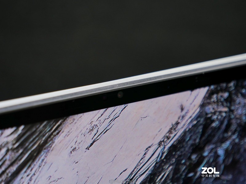 创作工具：DELL XPS17-9700, MacBook Pro 16体验对比