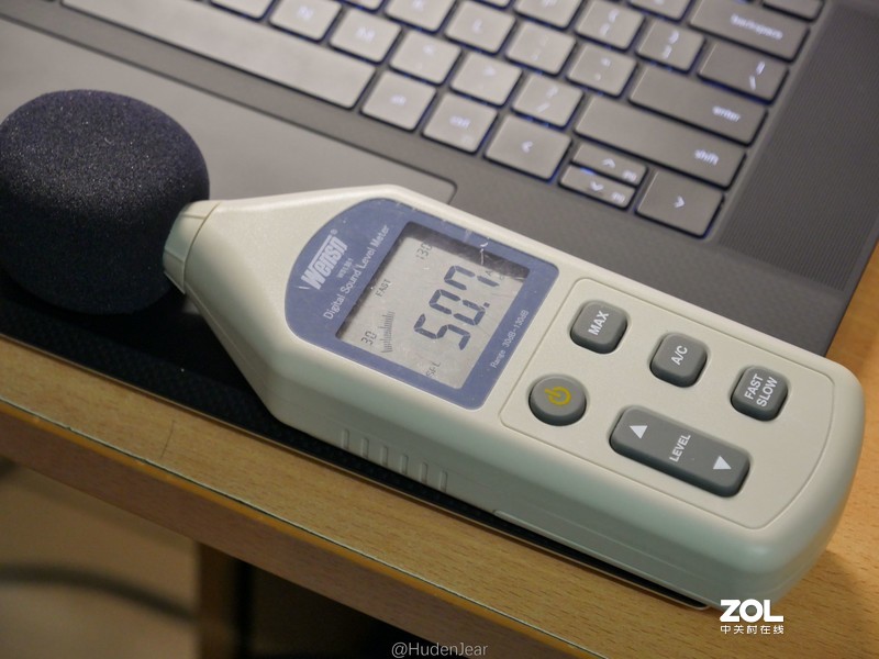 创作工具：DELL XPS17-9700, MacBook Pro 16体验对比