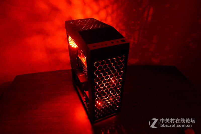 天生爱炫！金河田竞技大师G5钢化玻璃机箱光污染小作业