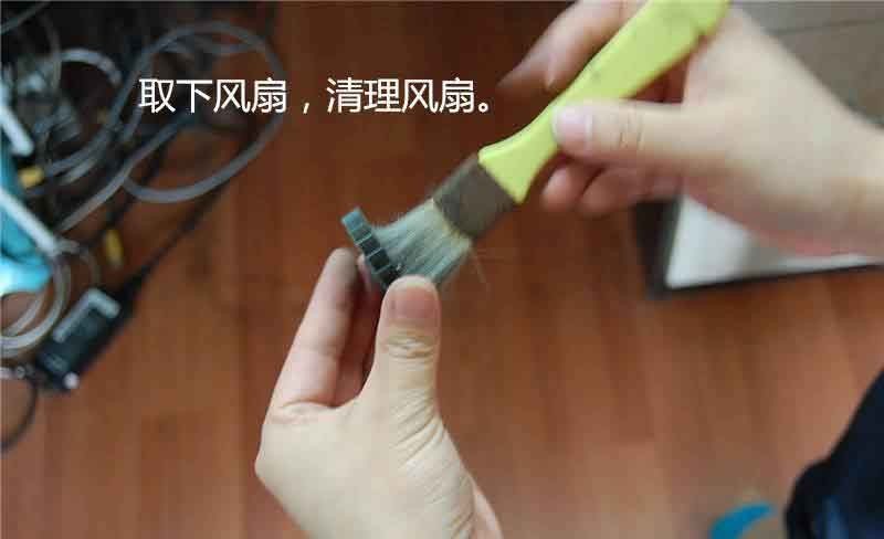 老师傅手把手教你，笔记本电脑拆机清灰图解教程，你不试试？