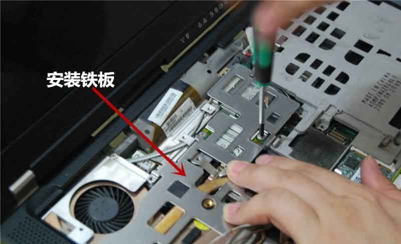 老师傅手把手教你，笔记本电脑拆机清灰图解教程，你不试试？