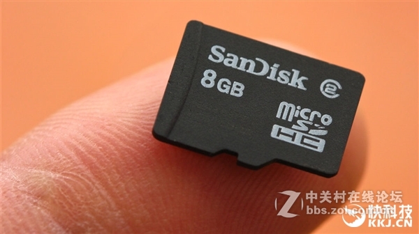 #约稿#    UFS高速存储卡发布！1.2GB/s轻松灭掉SD卡