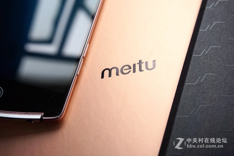 ＃颜值担当之美颜神器＃美图V4上手体验