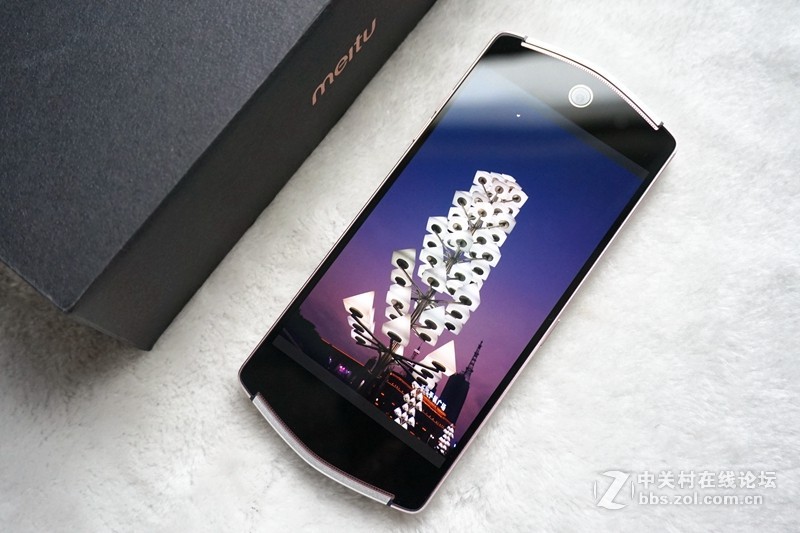 ＃颜值担当之美颜神器＃美图V4上手体验