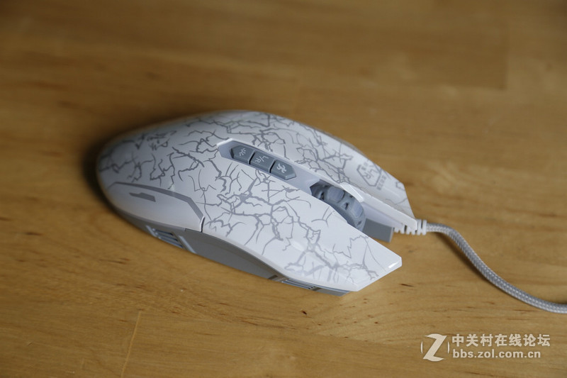 双飞燕X7狼印电竞鼠标上手体验