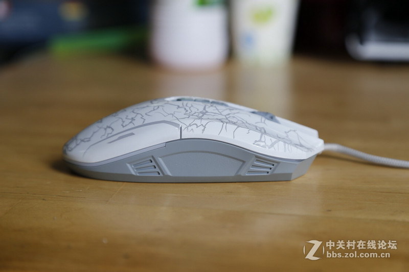 双飞燕X7狼印电竞鼠标上手体验