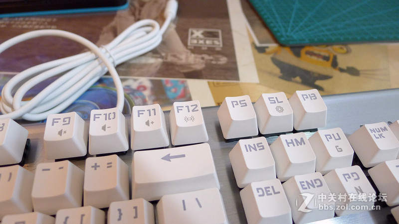 游戏、工作都强大，多彩机械高手3键盘上手体验！