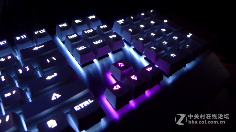 游戏、工作都强大，多彩机械高手3键盘上手体验！