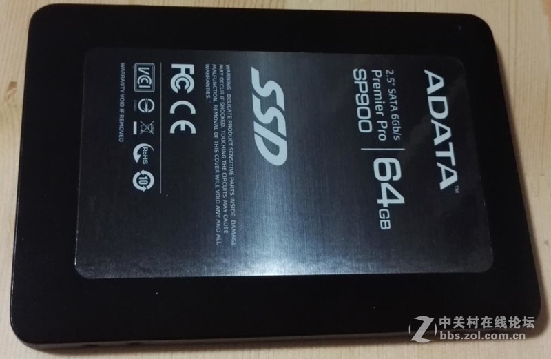 100出64G威刚固态硬盘