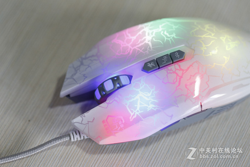 双飞燕X7狼印电竞鼠标上手体验