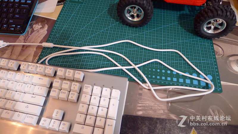 游戏、工作都强大，多彩机械高手3键盘上手体验！