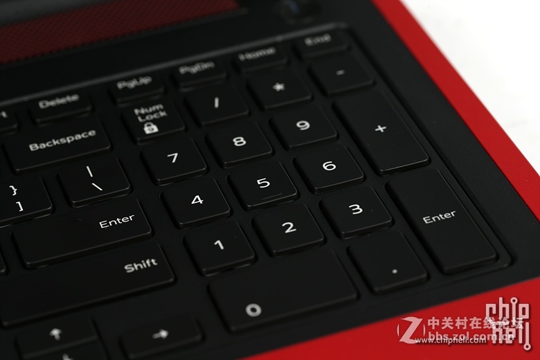 新灵越游匣7000 15体验加拆解