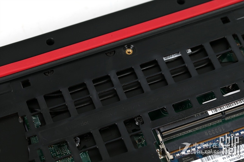 新灵越游匣7000 15体验加拆解