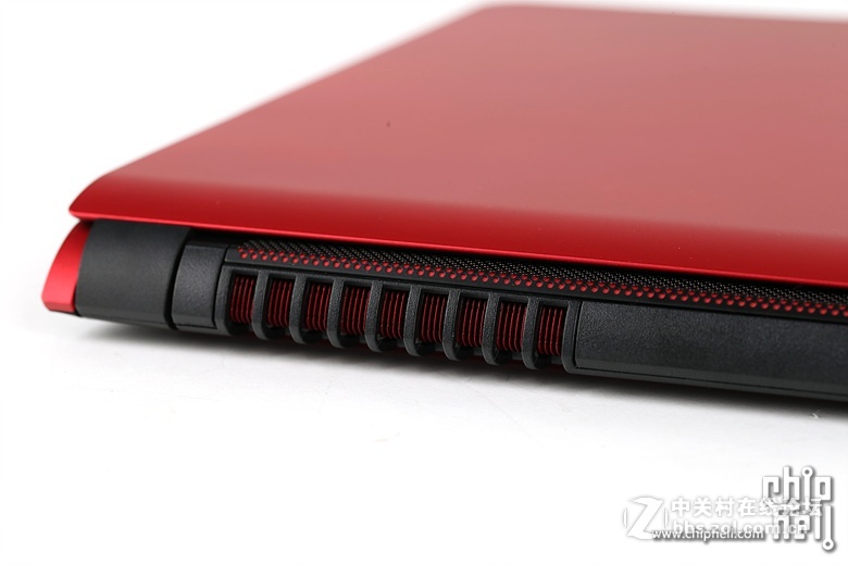 新灵越游匣7000 15体验加拆解