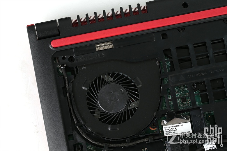 新灵越游匣7000 15体验加拆解