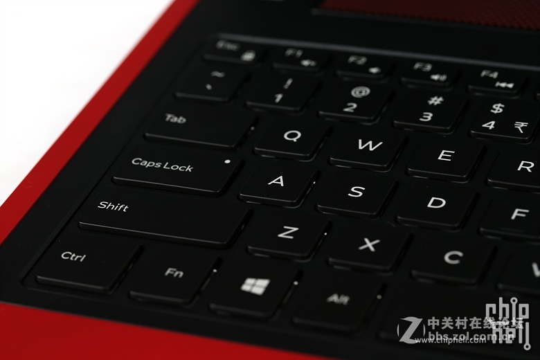 新灵越游匣7000 15体验加拆解