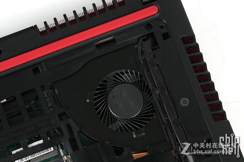 新灵越游匣7000 15体验加拆解