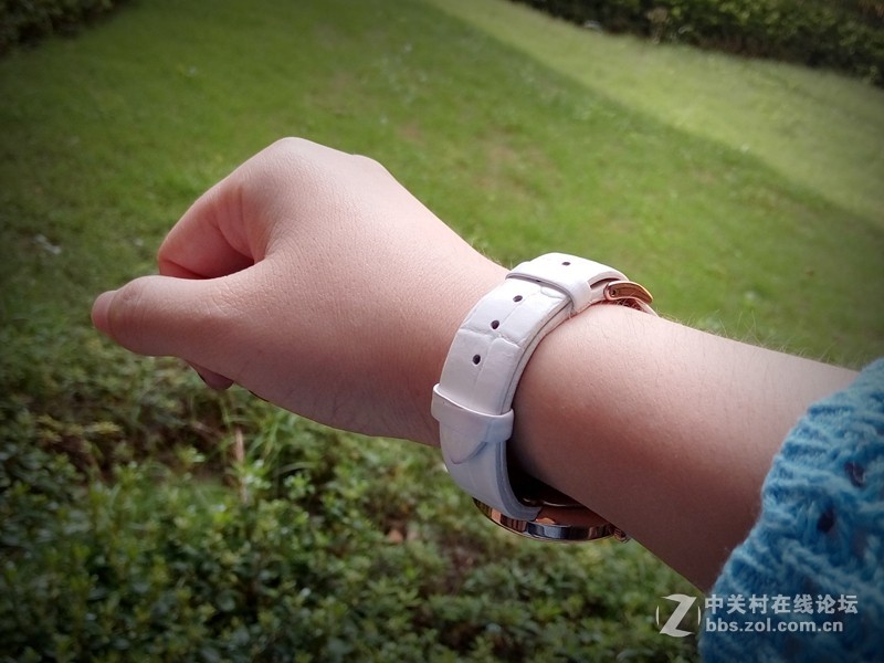 【朵唯MISD智能宝石腕表，戴上奇迹，戴上健康】——因爱而生，因你而美