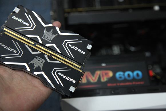 航嘉MVP600+新机箱+GTX980