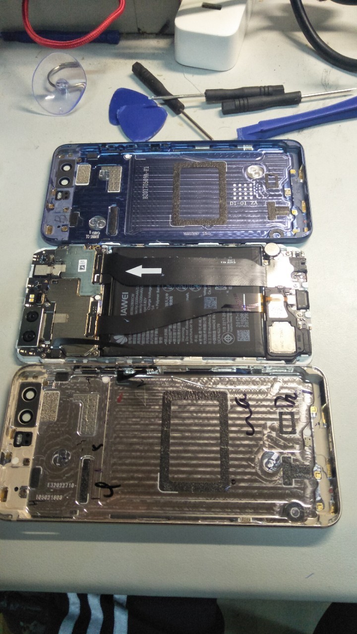 P10用了一年多了 今天换了个后盖