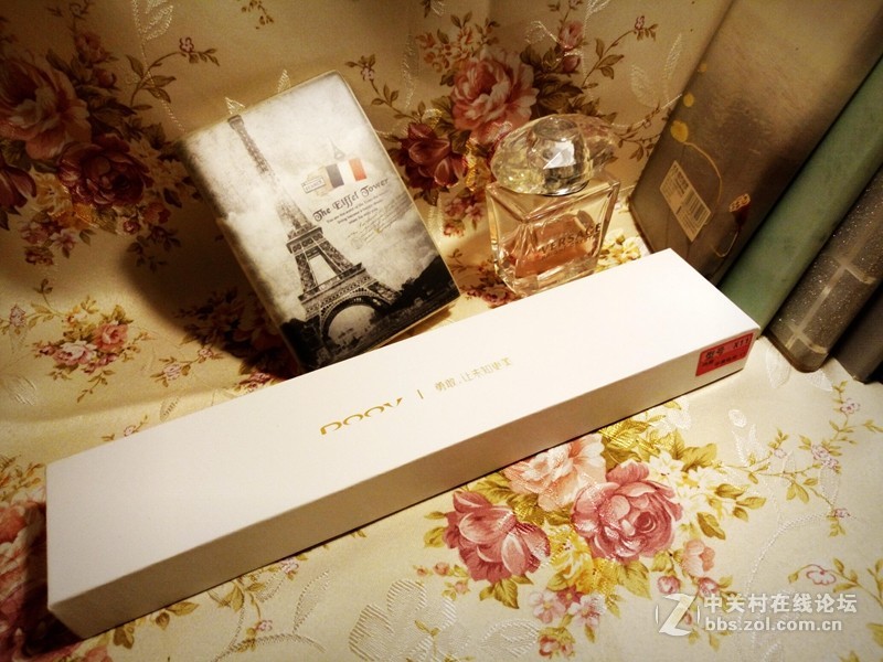 【朵唯MISD智能宝石腕表，戴上奇迹，戴上健康】——因爱而生，因你而美