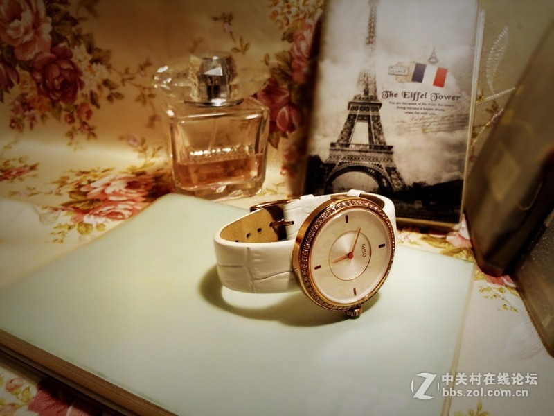 【朵唯MISD智能宝石腕表，戴上奇迹，戴上健康】——因爱而生，因你而美