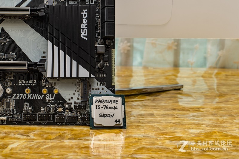 34寸大逃杀，GTX1070冰龙联手M8SE绝地求生