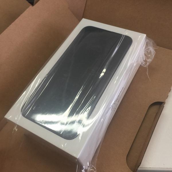 国行苹果iPhone 7收到了 放组开箱图