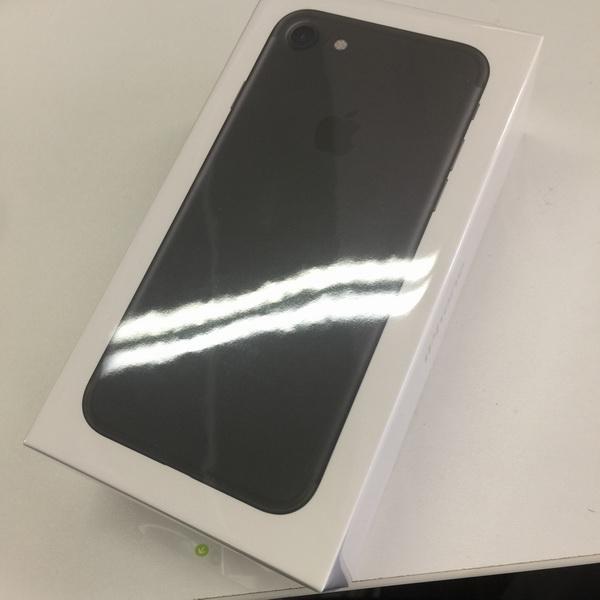 国行苹果iPhone 7收到了 放组开箱图