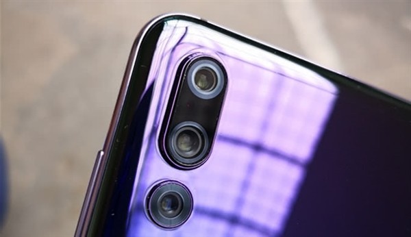 #每日话题# 卡西欧宣布退出卡片相机：智能手机有可能取代相机么？