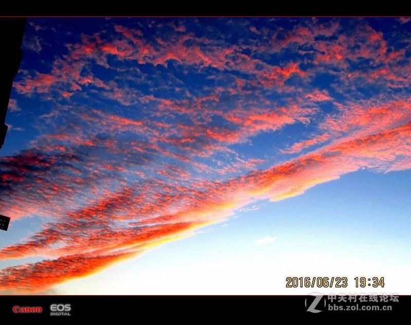 云舒云卷，晚霞靓丽