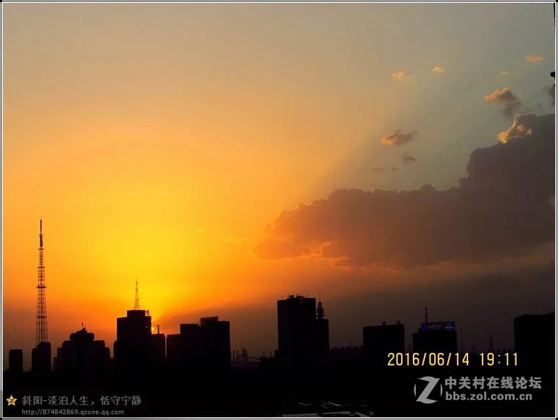 云舒云卷，晚霞靓丽