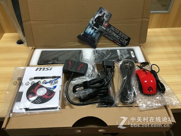 最新一代机王-GT83VR 6RF-026CN 震撼爆照开箱