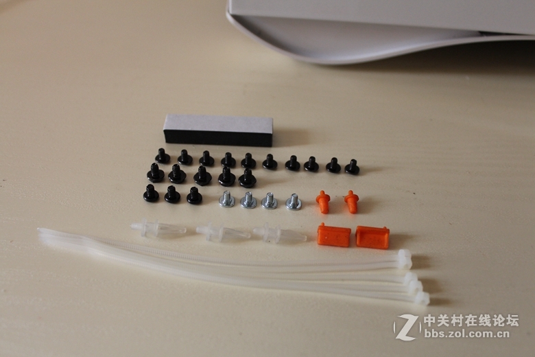 #一台有信仰的电竞水冷箱# 细节决定品质