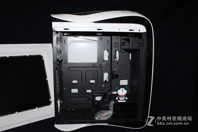 #一台有信仰的电竞水冷箱# 细节决定品质